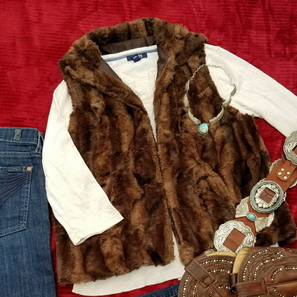 Cejon Faux Fur vest